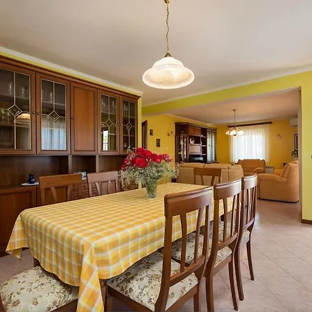 Casa de Férias House Parenzana
